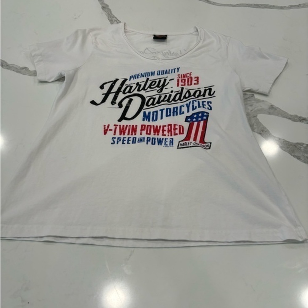NWOT Harley Davidson, white T-shirt women’s size large with patriotic symbols